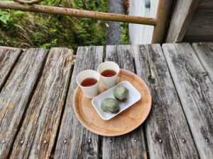 ヨモギを使った草餅の写真